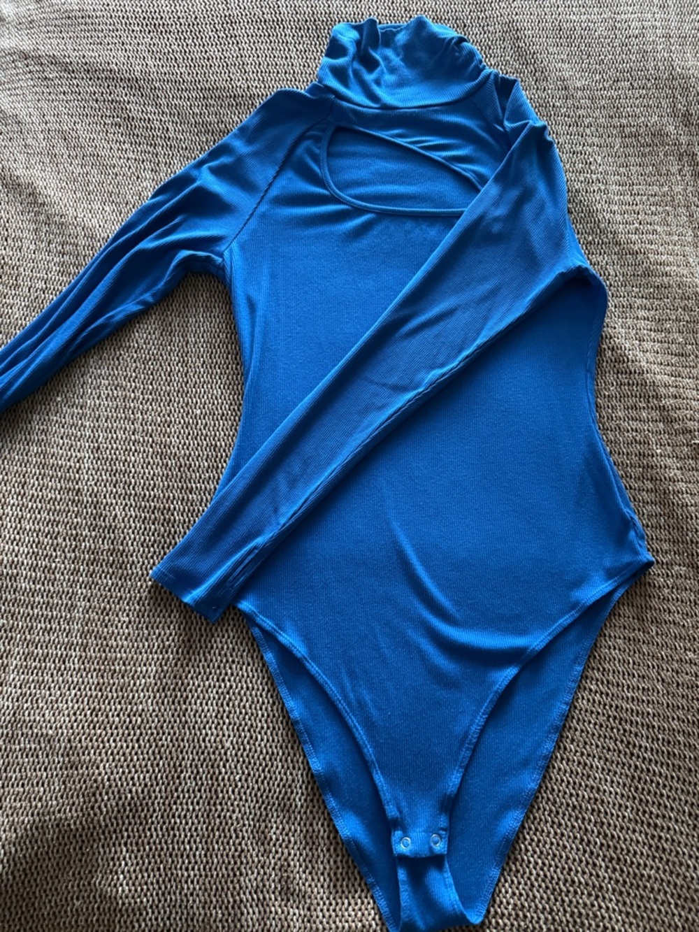 Fashion to Figure Blue Cutout Turtleneck Bodysuit XL 💙 Long Sleeve Statement Top